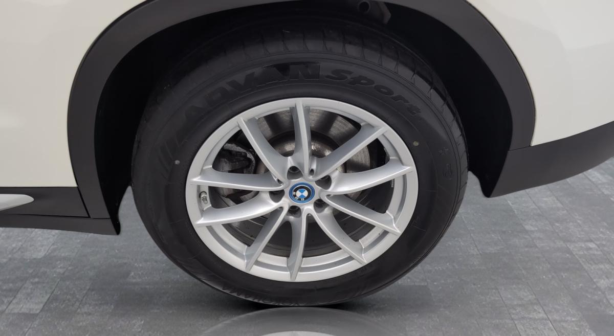 Originalaufnahme des Fahrzeugs Originalaufnahme des Fahrzeugs