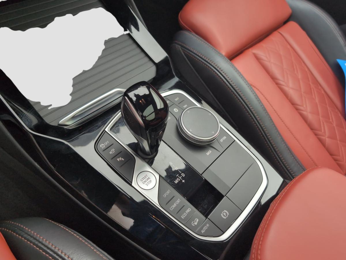 Originalaufnahme des Fahrzeugs Originalaufnahme des Fahrzeugs