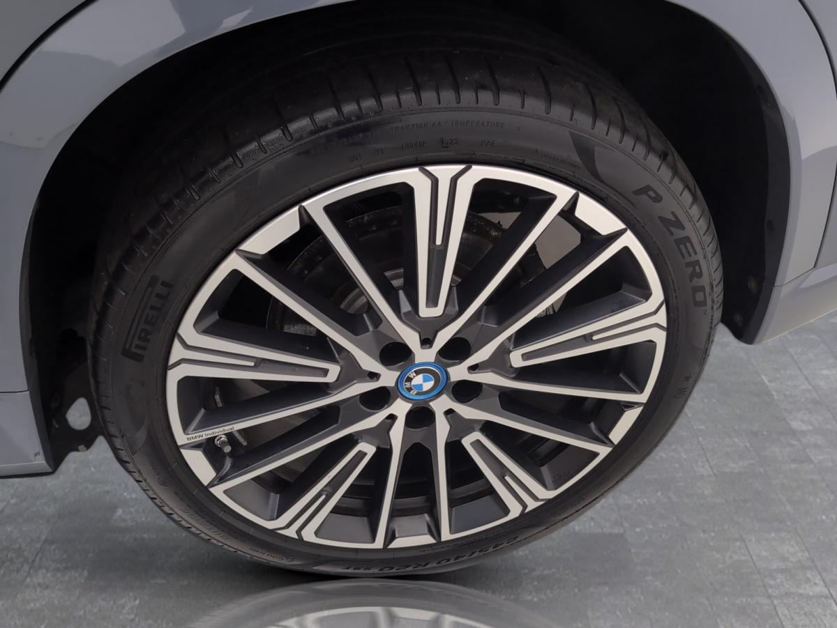 Originalaufnahme des Fahrzeugs Originalaufnahme des Fahrzeugs