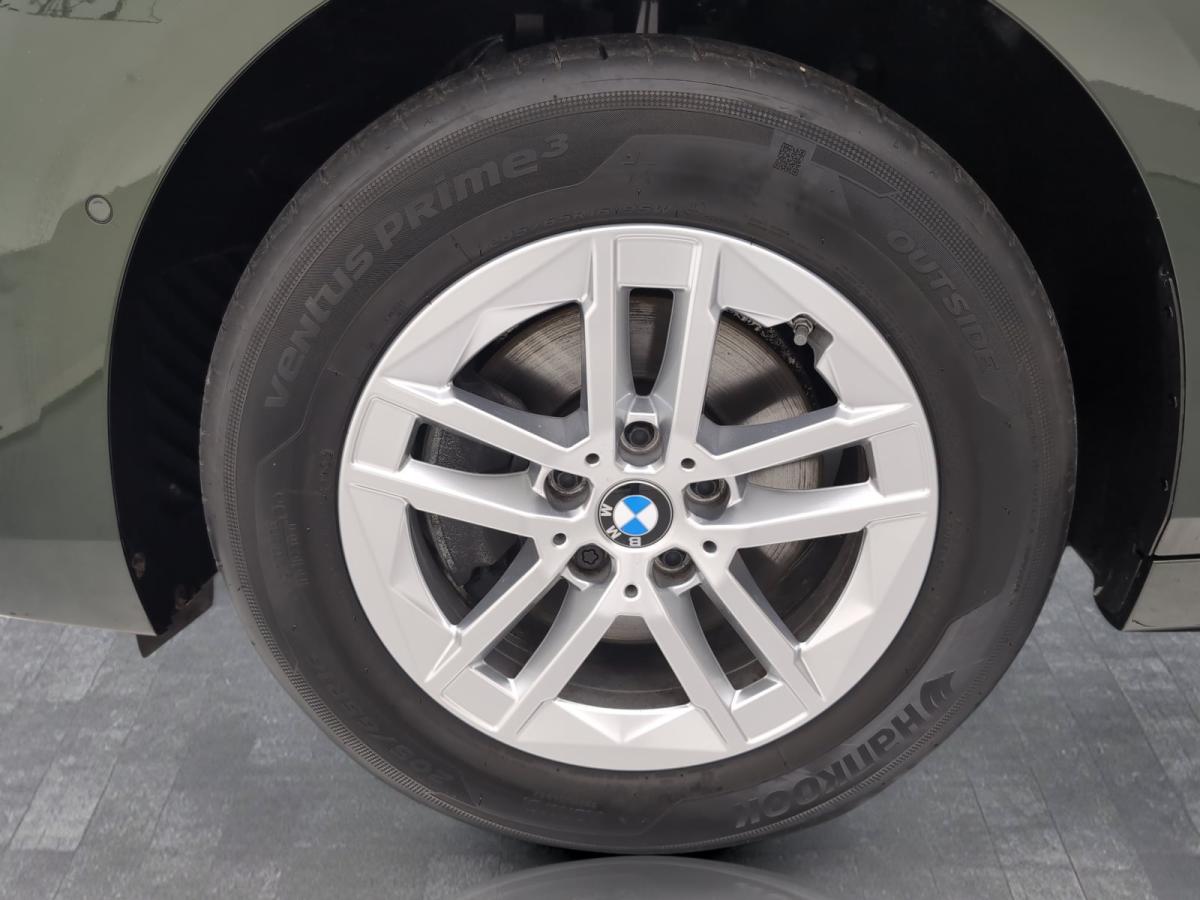 Originalaufnahme des Fahrzeugs Originalaufnahme des Fahrzeugs