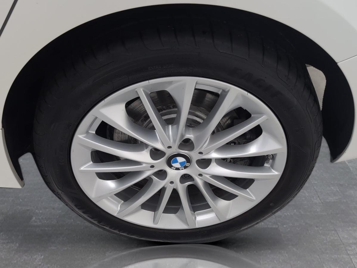 Originalaufnahme des Fahrzeugs Originalaufnahme des Fahrzeugs