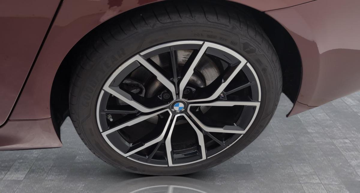 Originalaufnahme des Fahrzeugs Originalaufnahme des Fahrzeugs