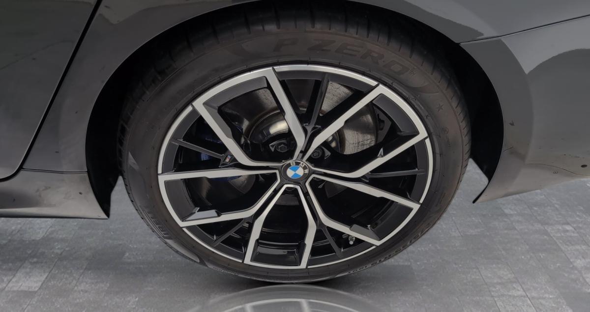 Originalaufnahme des Fahrzeugs Originalaufnahme des Fahrzeugs