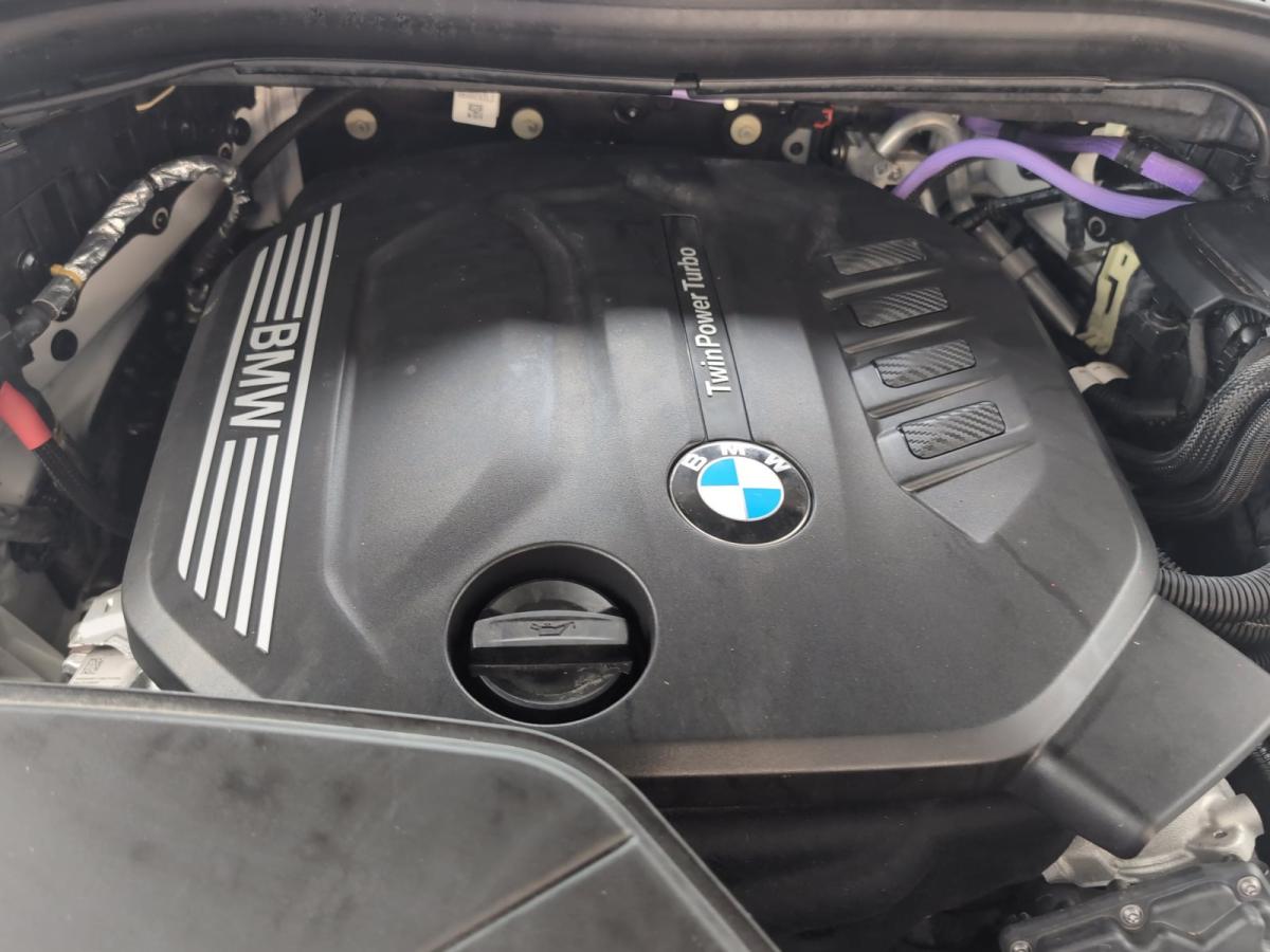 Originalaufnahme des Fahrzeugs Originalaufnahme des Fahrzeugs