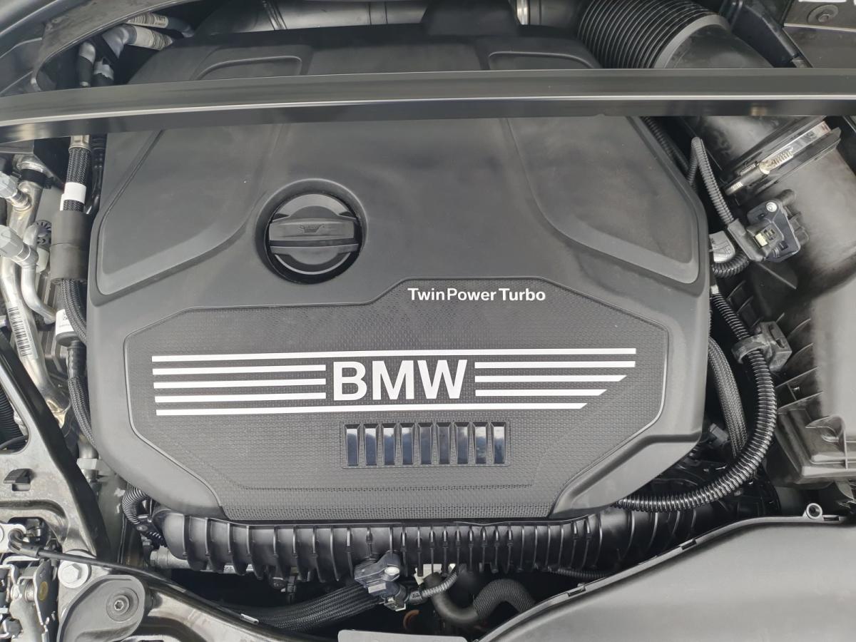 Originalaufnahme des Fahrzeugs Originalaufnahme des Fahrzeugs