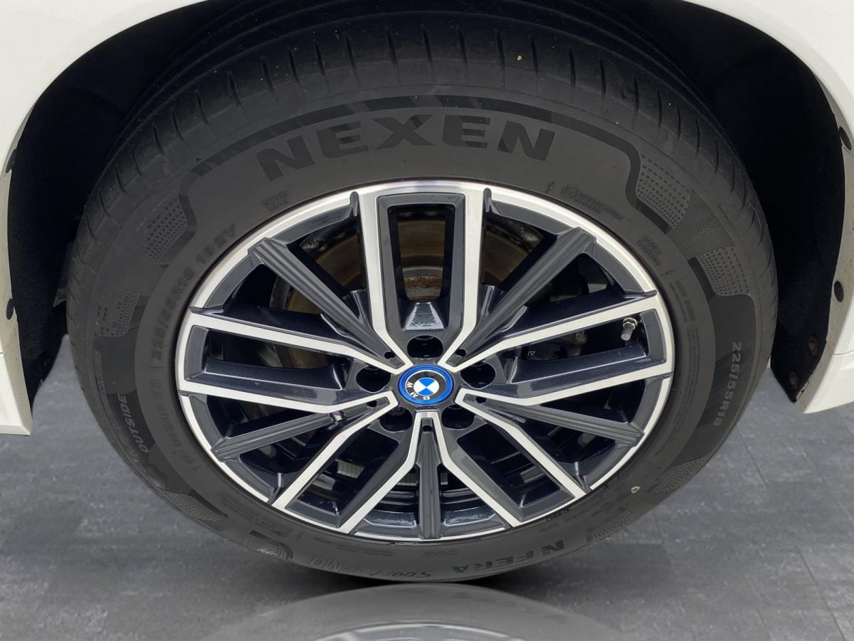 Originalaufnahme des Fahrzeugs Originalaufnahme des Fahrzeugs