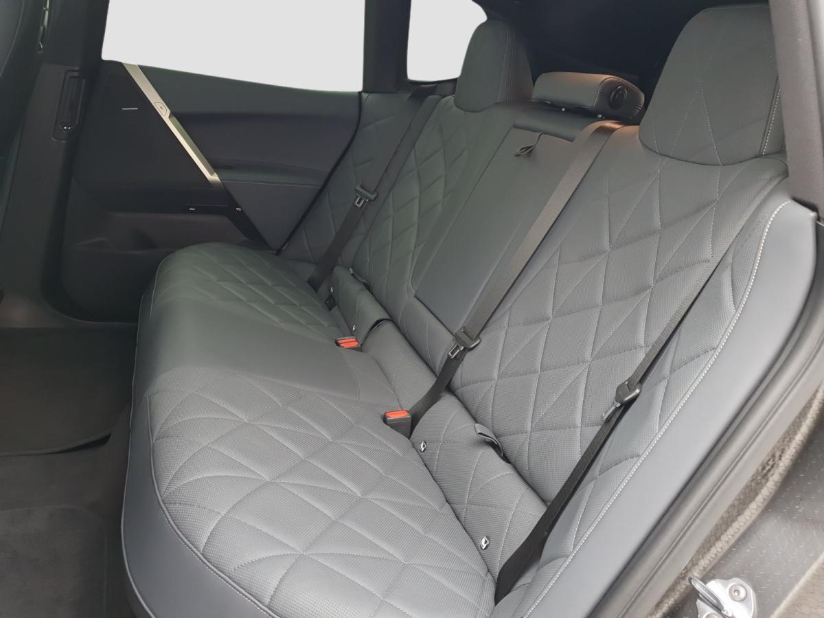 Originalaufnahme des Fahrzeugs Originalaufnahme des Fahrzeugs