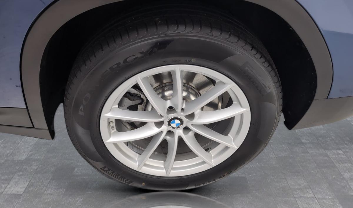 Originalaufnahme des Fahrzeugs Originalaufnahme des Fahrzeugs