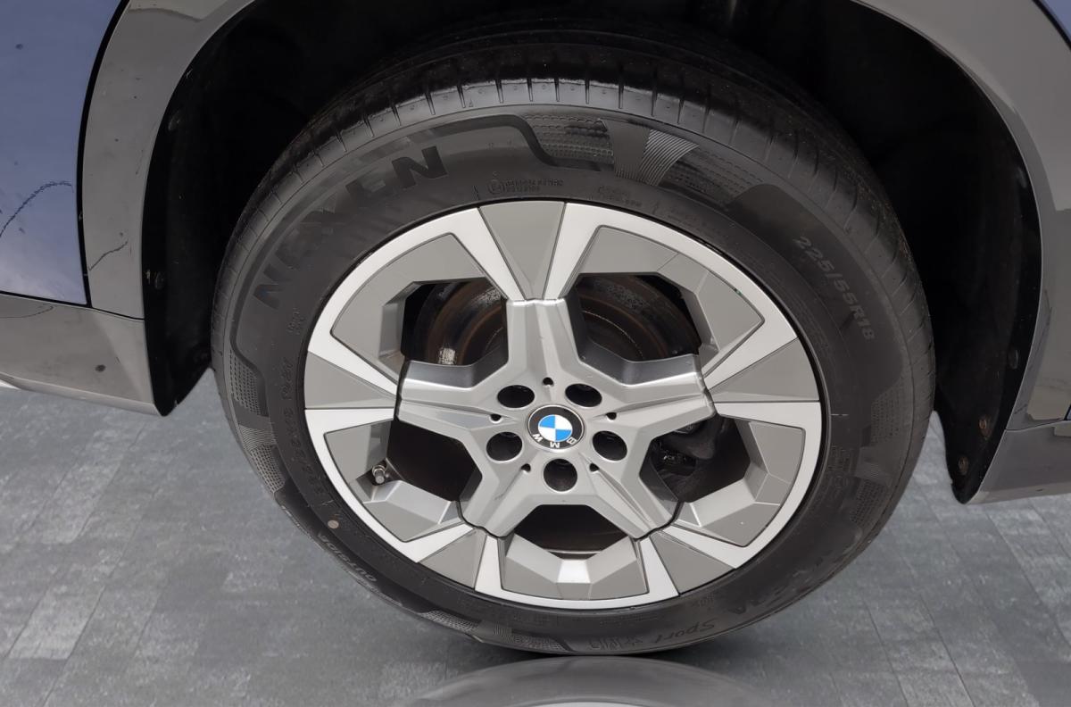 Originalaufnahme des Fahrzeugs Originalaufnahme des Fahrzeugs