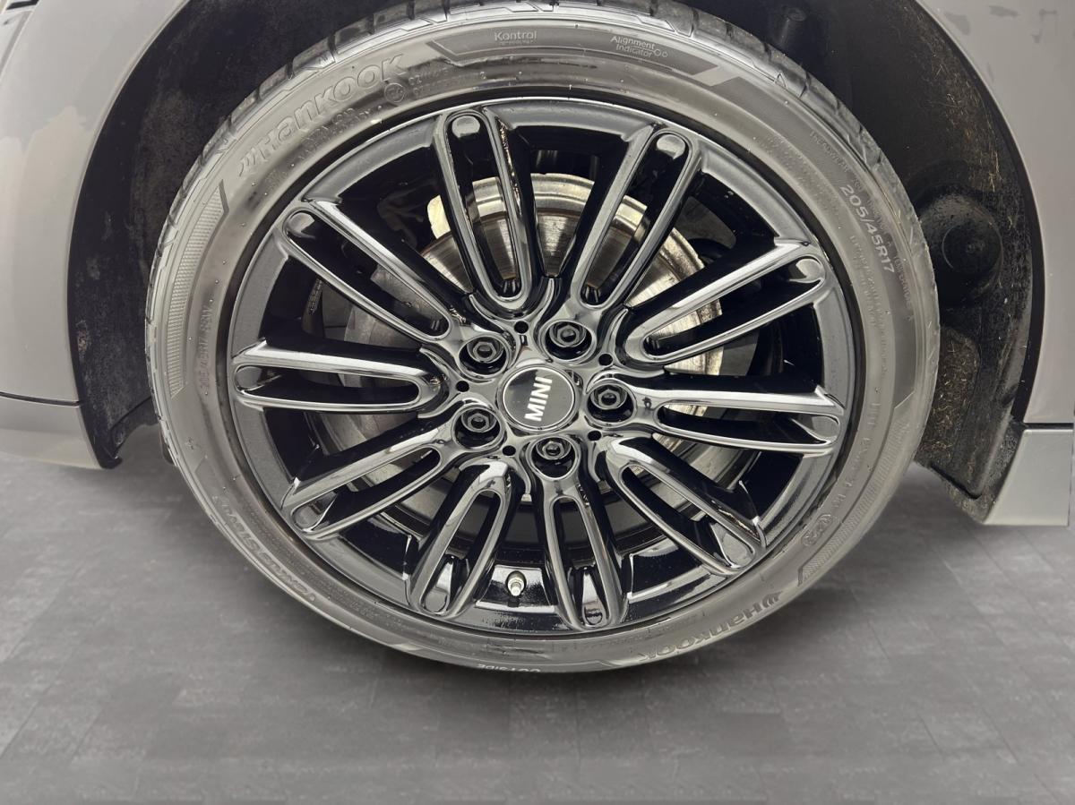 Originalaufnahme des Fahrzeugs Originalaufnahme des Fahrzeugs