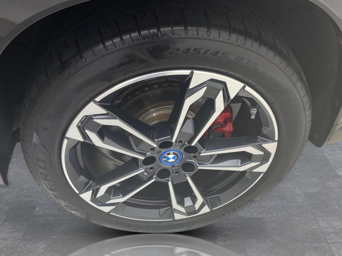 Originalaufnahme des Fahrzeugs Originalaufnahme des Fahrzeugs