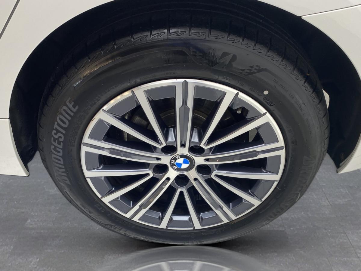Originalaufnahme des Fahrzeugs Originalaufnahme des Fahrzeugs