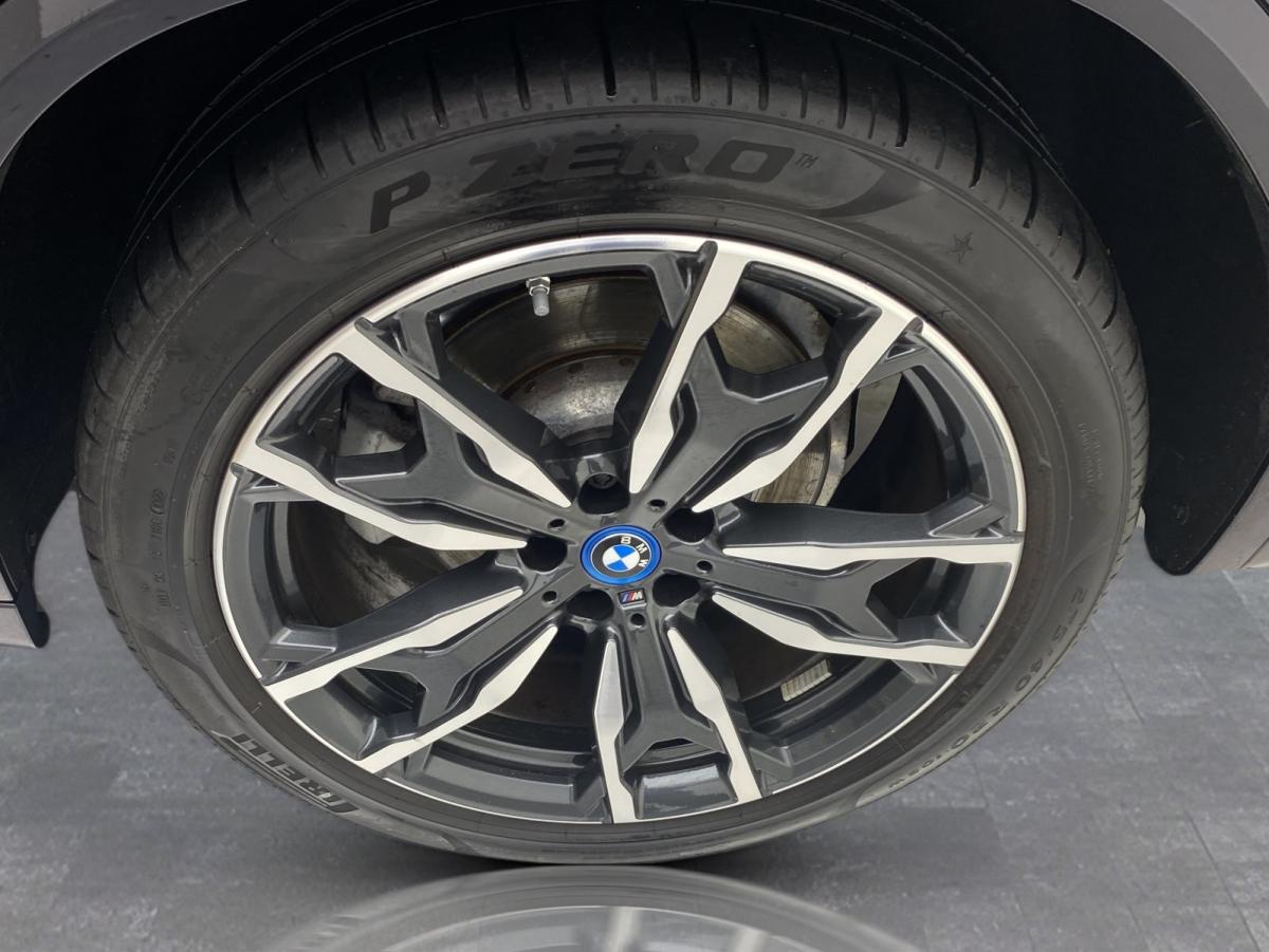 Originalaufnahme des Fahrzeugs Originalaufnahme des Fahrzeugs