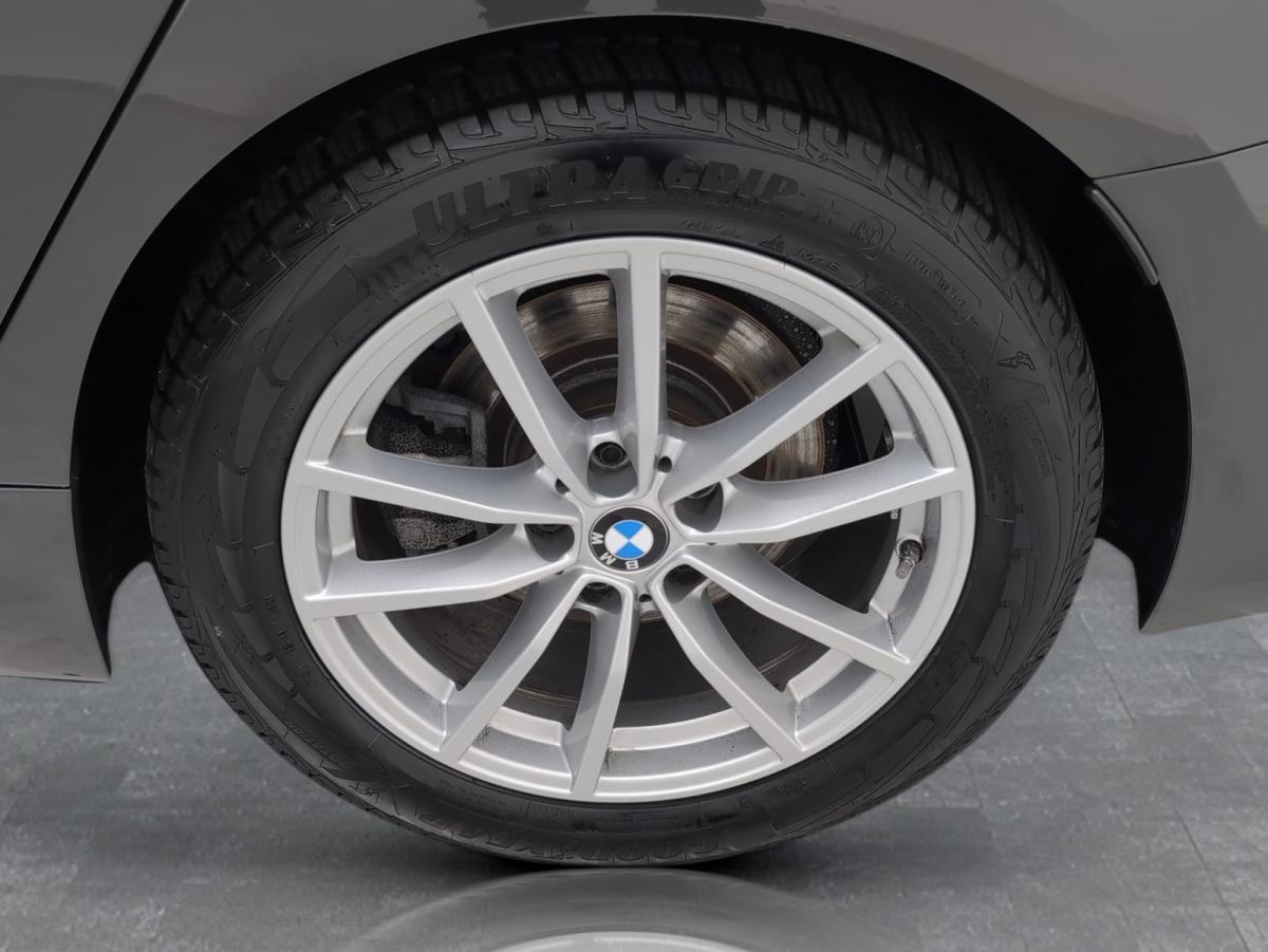 Originalaufnahme des Fahrzeugs Originalaufnahme des Fahrzeugs