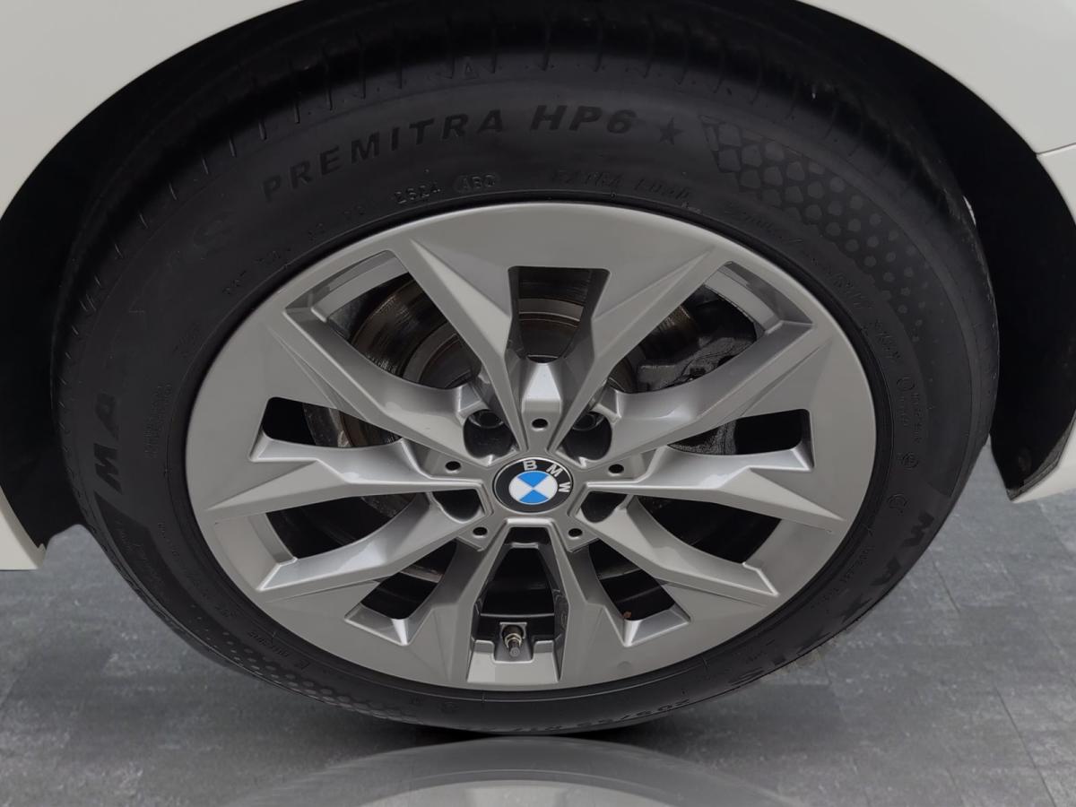 Originalaufnahme des Fahrzeugs Originalaufnahme des Fahrzeugs