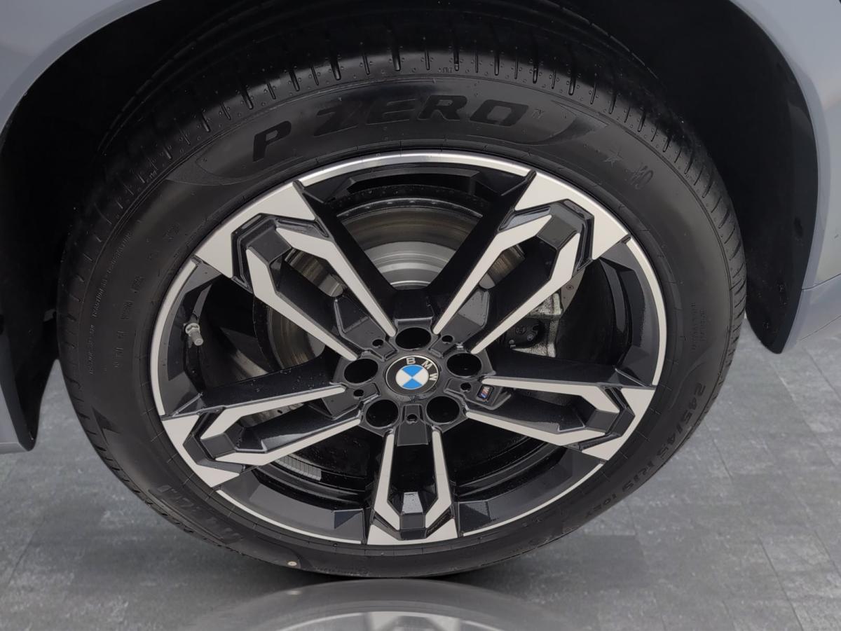Originalaufnahme des Fahrzeugs Originalaufnahme des Fahrzeugs