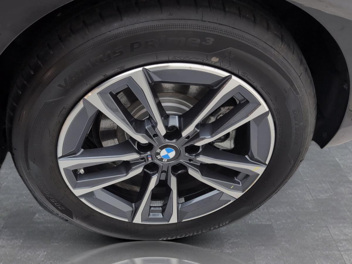 Originalaufnahme des Fahrzeugs Originalaufnahme des Fahrzeugs