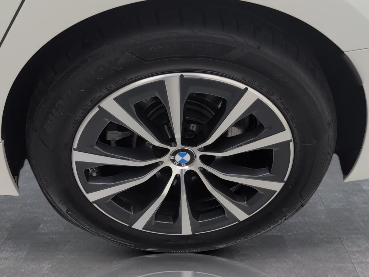 Originalaufnahme des Fahrzeugs Originalaufnahme des Fahrzeugs