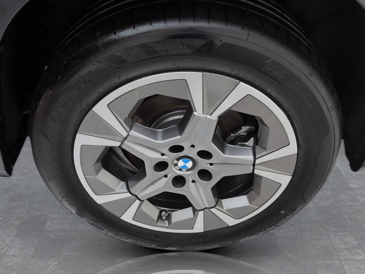 Originalaufnahme des Fahrzeugs Originalaufnahme des Fahrzeugs