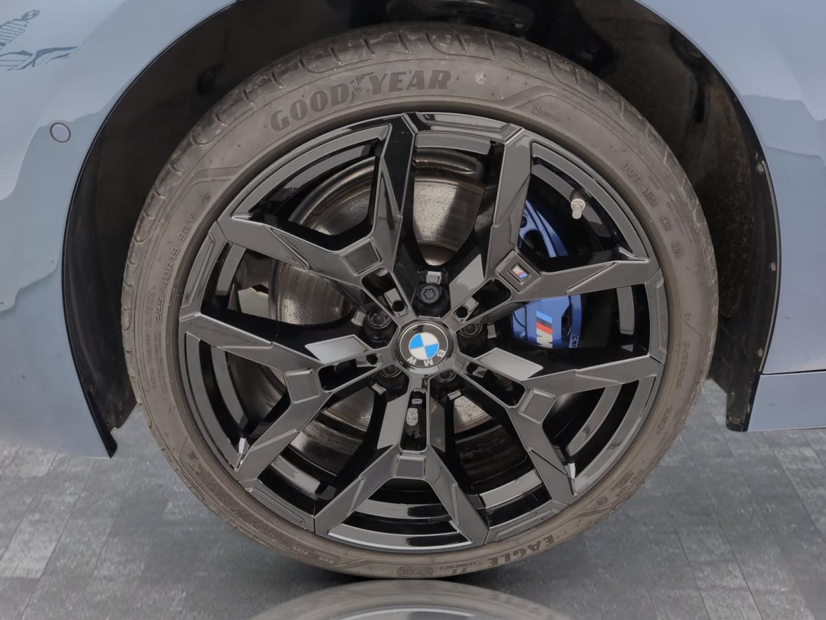 Originalaufnahme des Fahrzeugs Originalaufnahme des Fahrzeugs