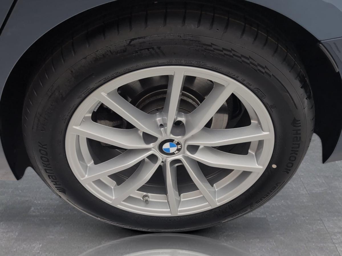 Originalaufnahme des Fahrzeugs Originalaufnahme des Fahrzeugs
