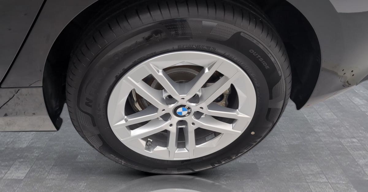 Originalaufnahme des Fahrzeugs Originalaufnahme des Fahrzeugs