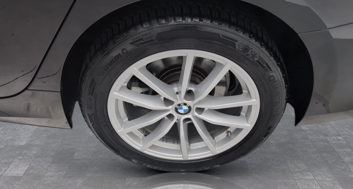 Originalaufnahme des Fahrzeugs Originalaufnahme des Fahrzeugs