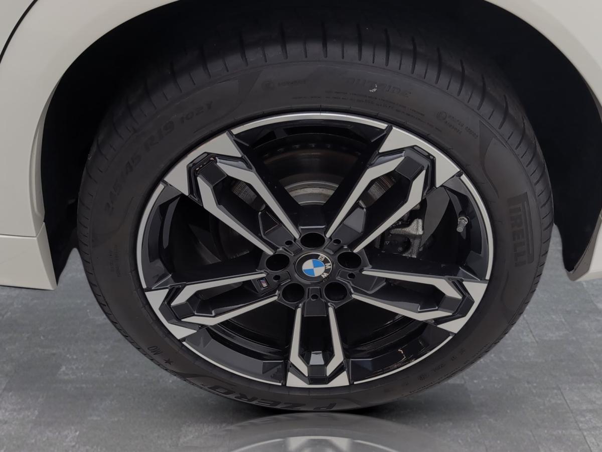 Originalaufnahme des Fahrzeugs Originalaufnahme des Fahrzeugs