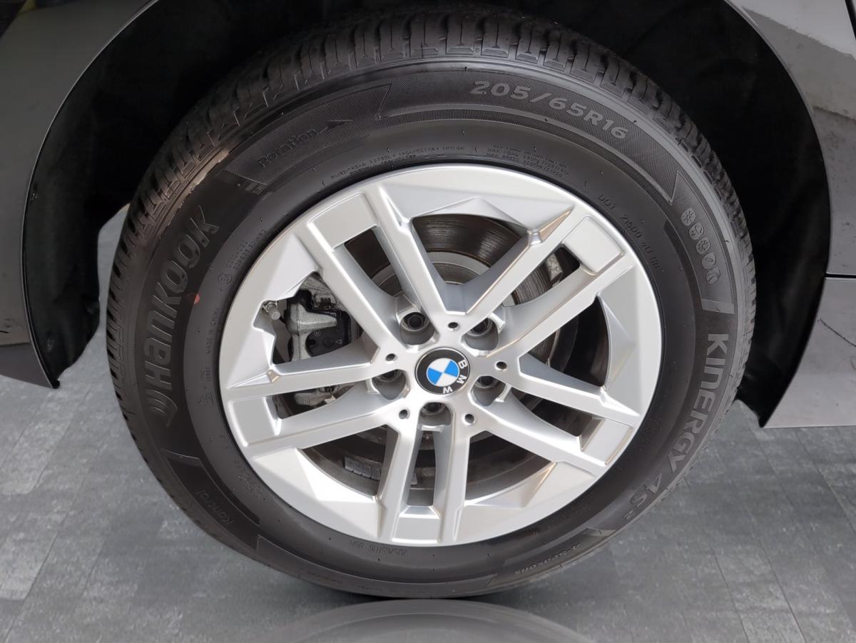 Originalaufnahme des Fahrzeugs Originalaufnahme des Fahrzeugs