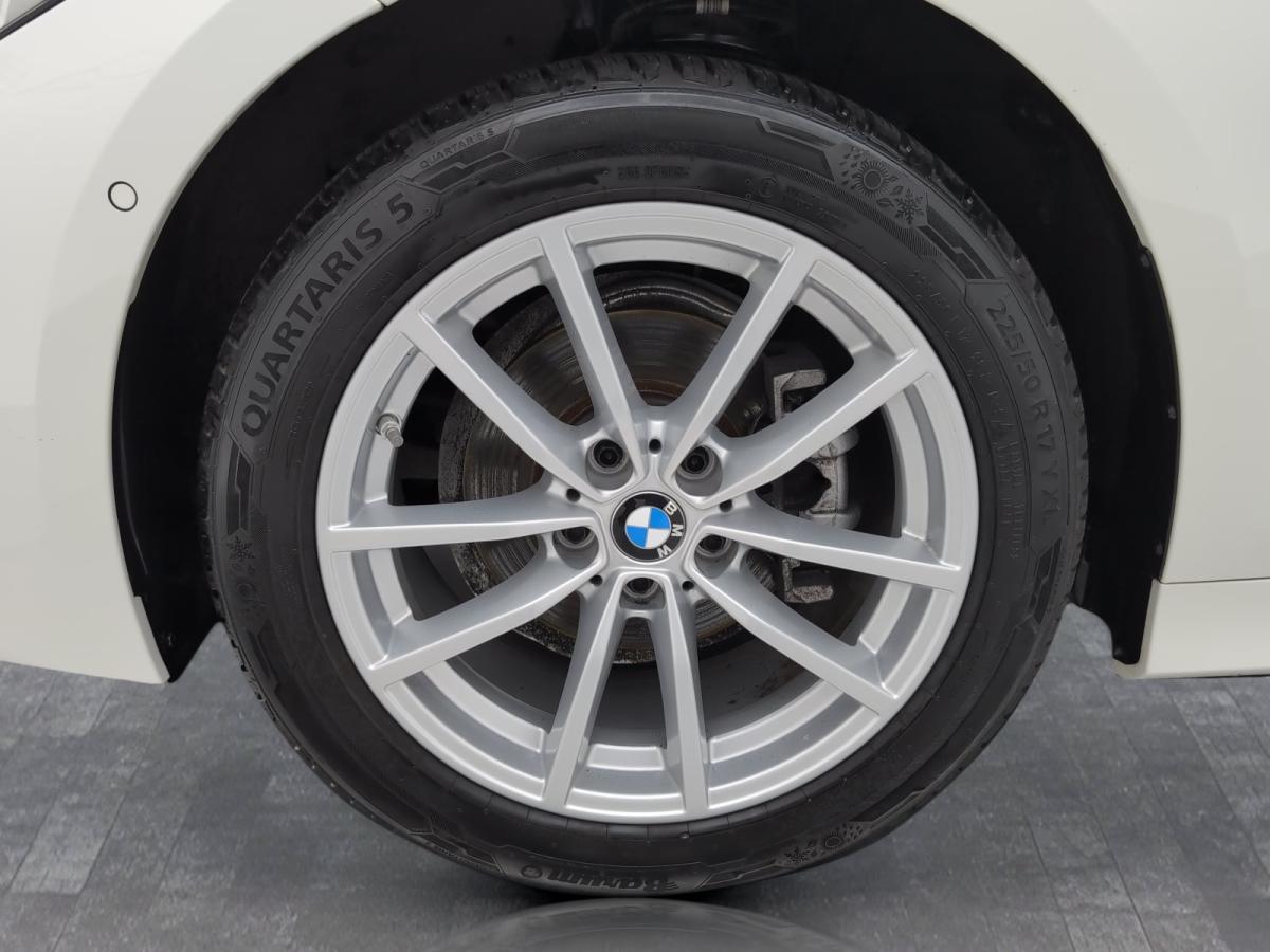 Originalaufnahme des Fahrzeugs Originalaufnahme des Fahrzeugs