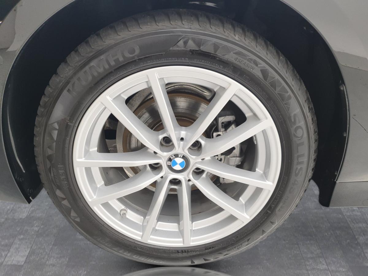 Originalaufnahme des Fahrzeugs Originalaufnahme des Fahrzeugs