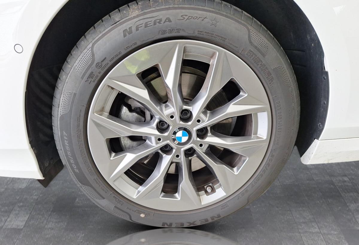 Originalaufnahme des Fahrzeugs Originalaufnahme des Fahrzeugs