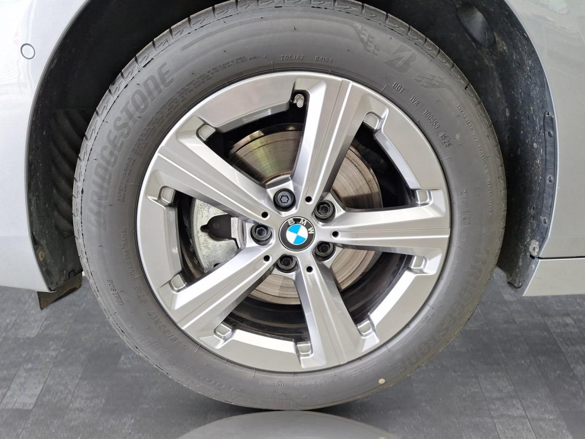 Originalaufnahme des Fahrzeugs Originalaufnahme des Fahrzeugs