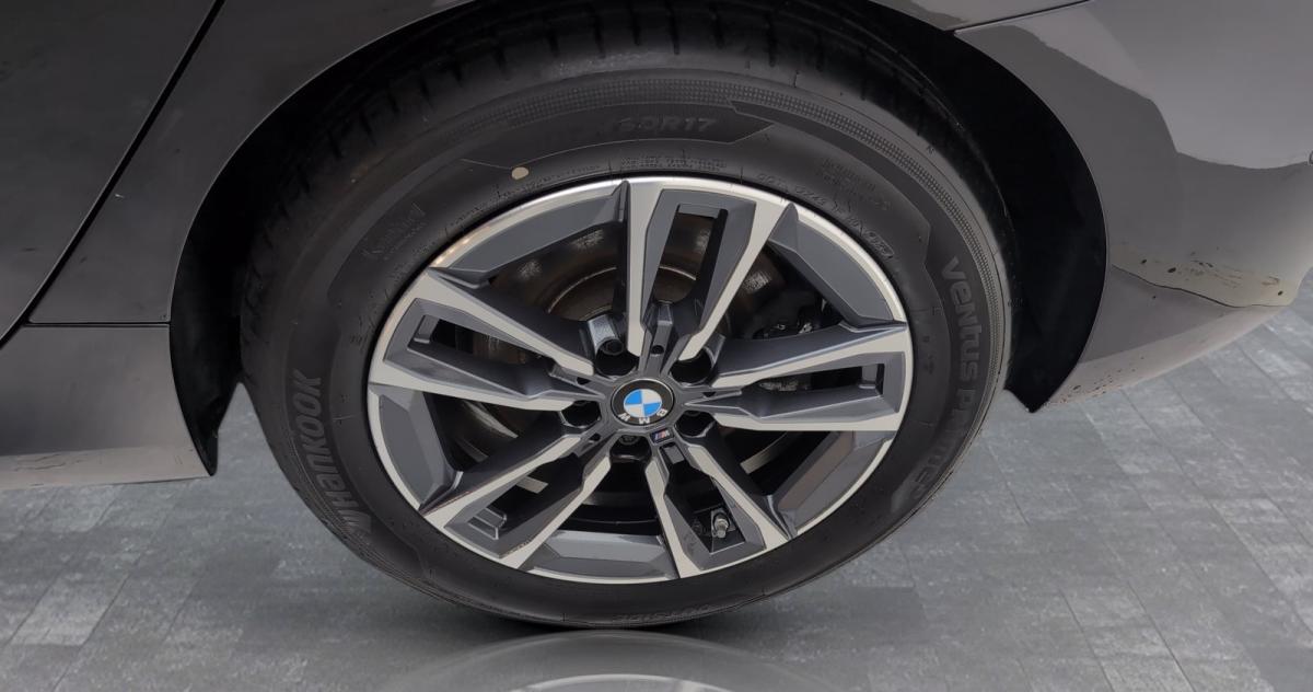 Originalaufnahme des Fahrzeugs Originalaufnahme des Fahrzeugs