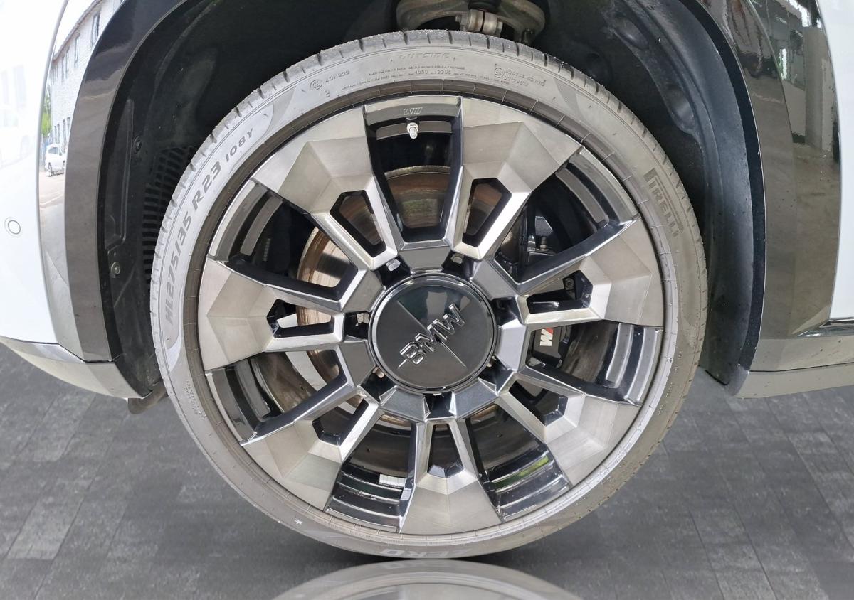 Originalaufnahme des Fahrzeugs Originalaufnahme des Fahrzeugs