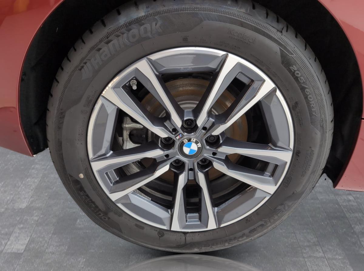 Originalaufnahme des Fahrzeugs Originalaufnahme des Fahrzeugs
