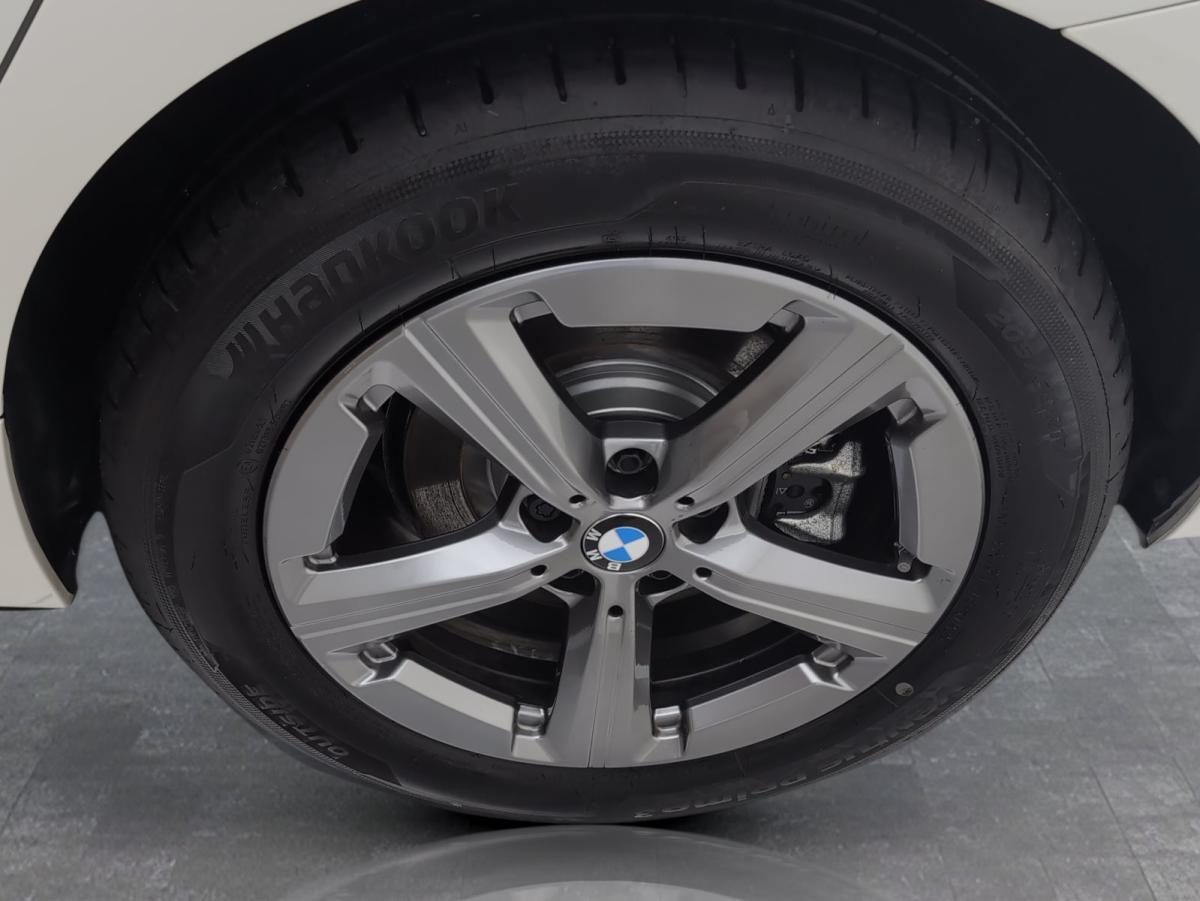 Originalaufnahme des Fahrzeugs