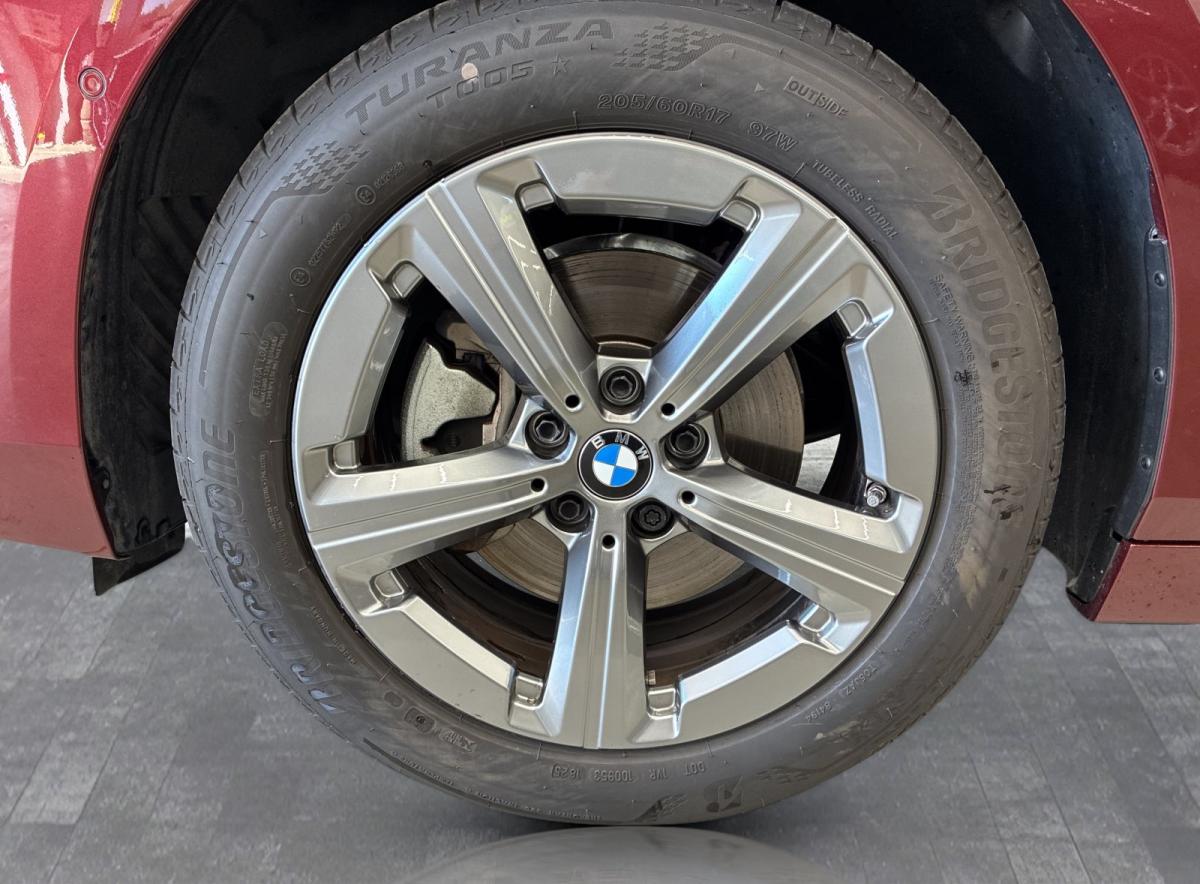 Originalaufnahme des Fahrzeugs Originalaufnahme des Fahrzeugs
