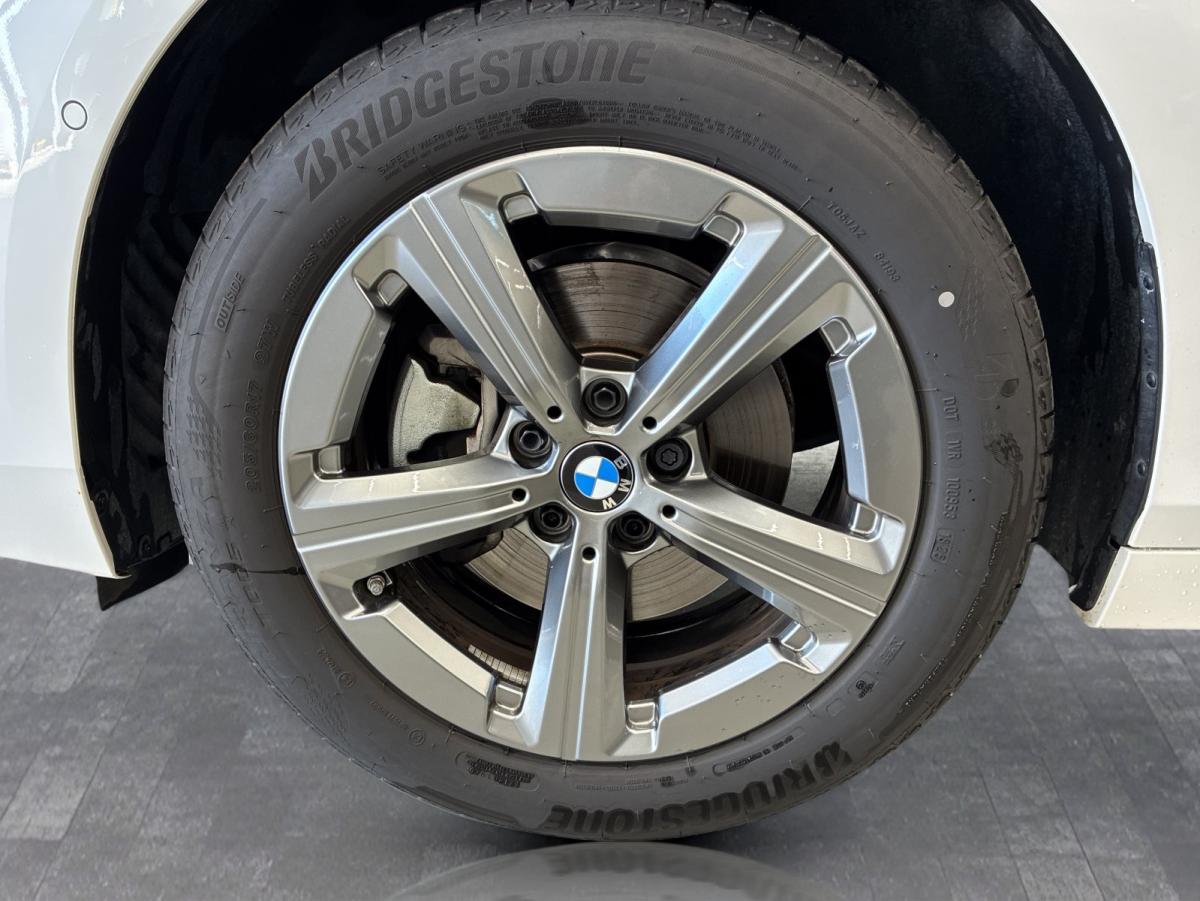 Originalaufnahme des Fahrzeugs Originalaufnahme des Fahrzeugs