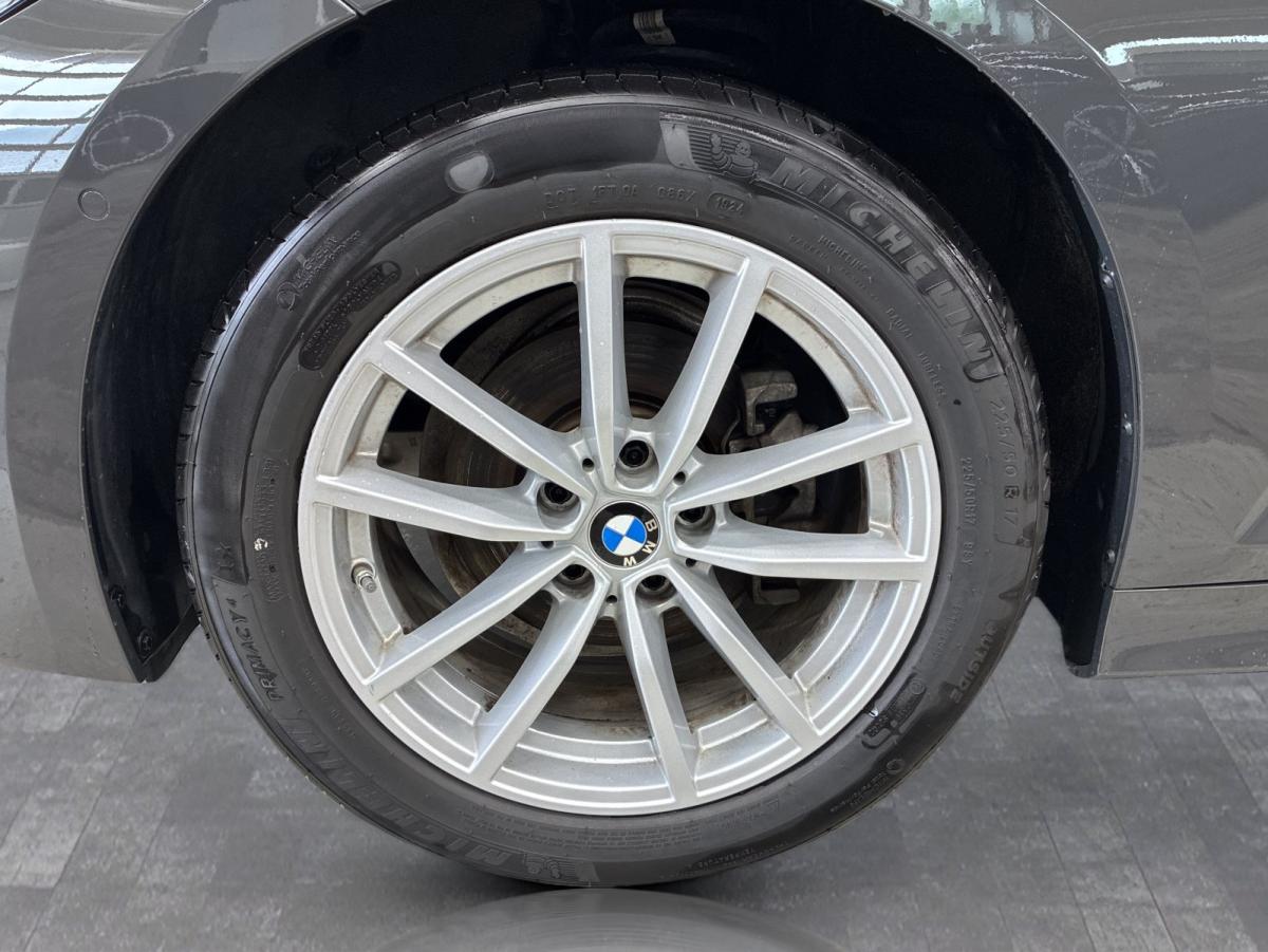 Originalaufnahme des Fahrzeugs Originalaufnahme des Fahrzeugs