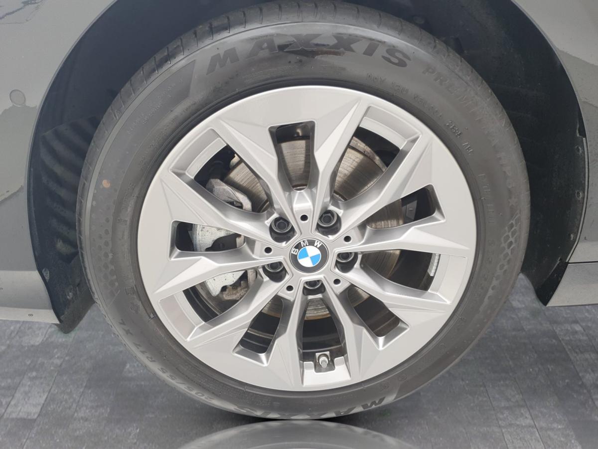 Originalaufnahme des Fahrzeugs Originalaufnahme des Fahrzeugs