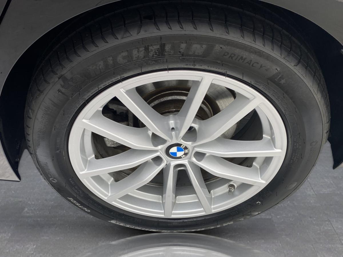 Originalaufnahme des Fahrzeugs Originalaufnahme des Fahrzeugs