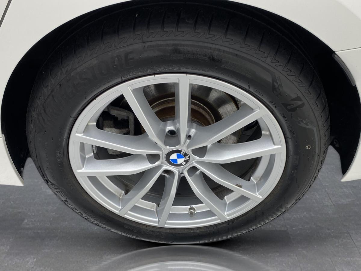 Originalaufnahme des Fahrzeugs Originalaufnahme des Fahrzeugs