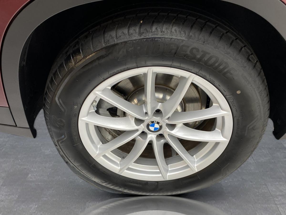 Originalaufnahme des Fahrzeugs Originalaufnahme des Fahrzeugs