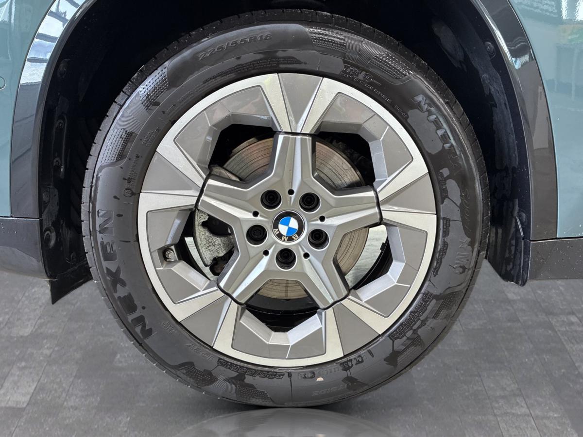 Originalaufnahme des Fahrzeugs Originalaufnahme des Fahrzeugs
