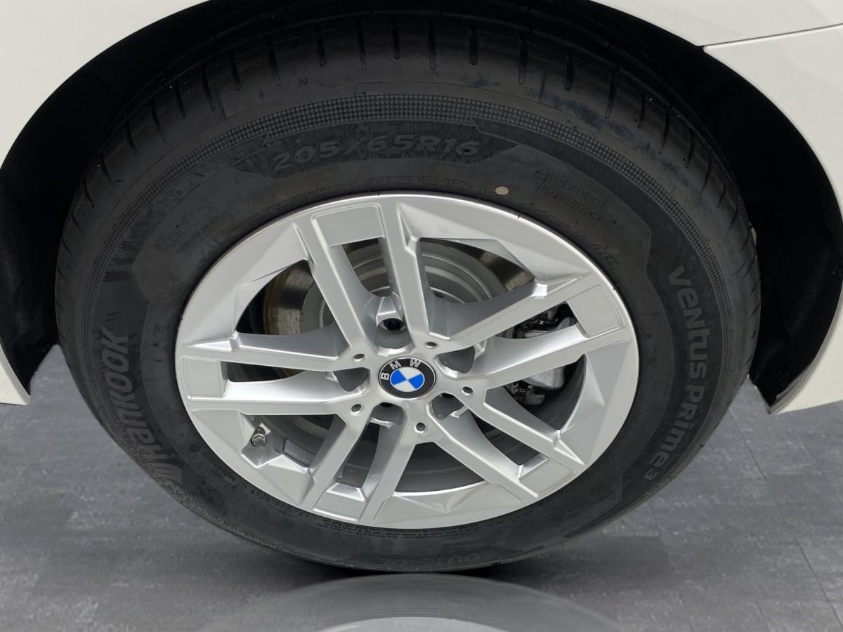 Originalaufnahme des Fahrzeugs Originalaufnahme des Fahrzeugs