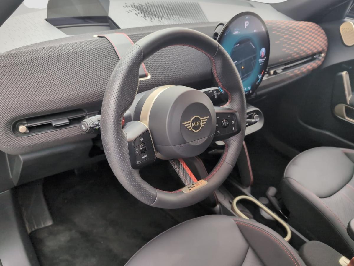 Originalaufnahme des Fahrzeugs Originalaufnahme des Fahrzeugs