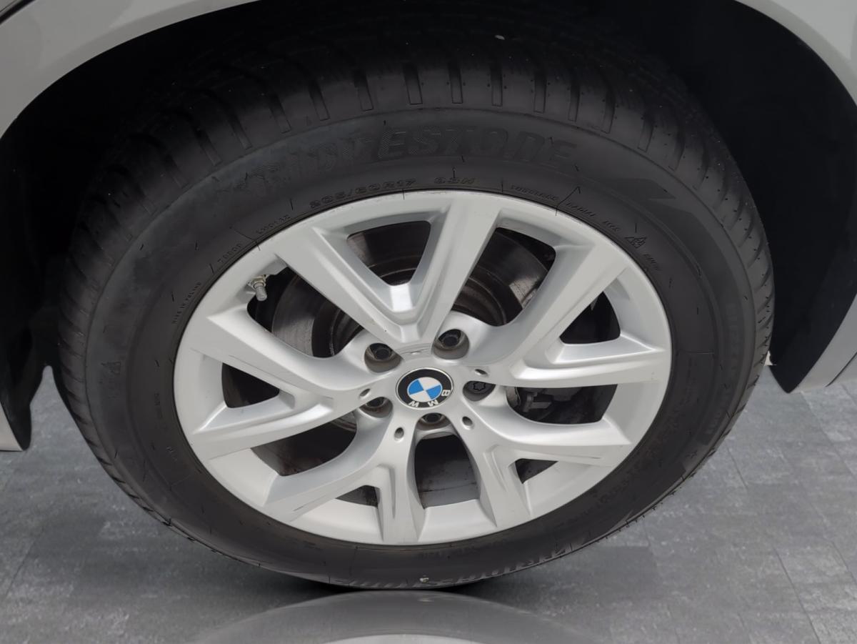 Originalaufnahme des Fahrzeugs Originalaufnahme des Fahrzeugs