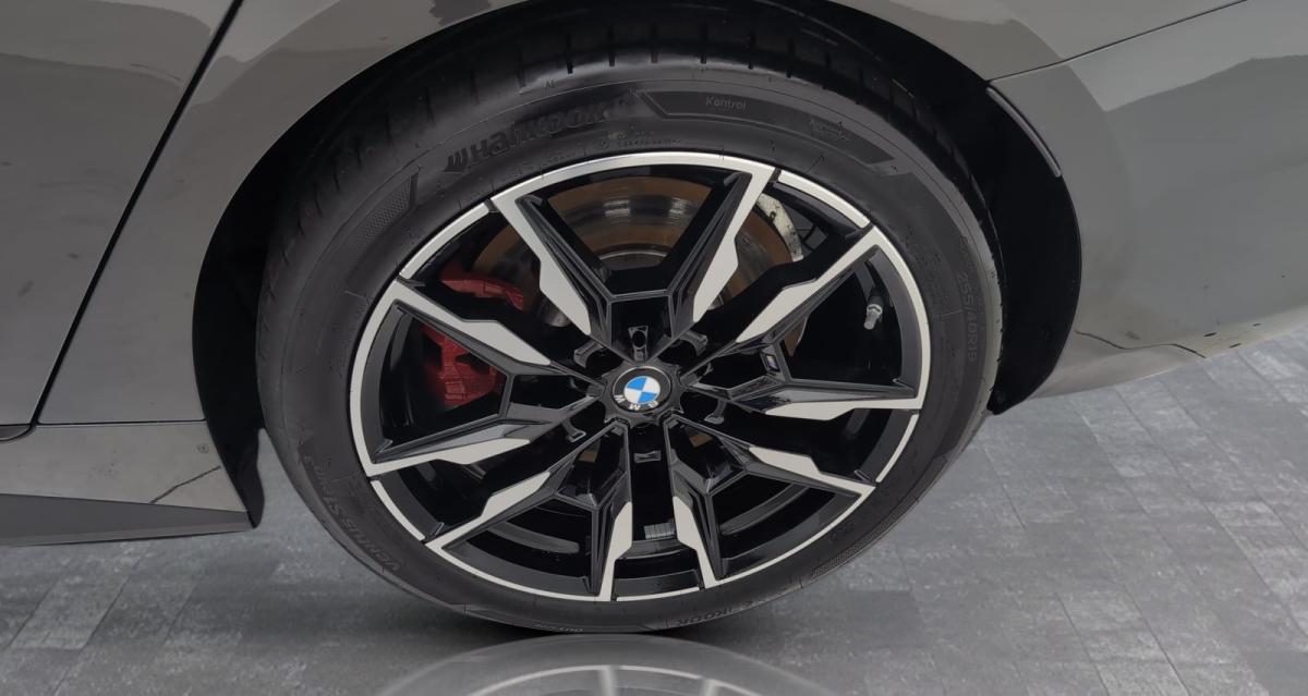 Originalaufnahme des Fahrzeugs Originalaufnahme des Fahrzeugs