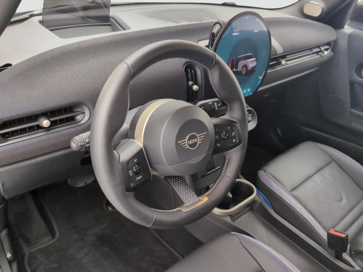 Originalaufnahme des Fahrzeugs Originalaufnahme des Fahrzeugs